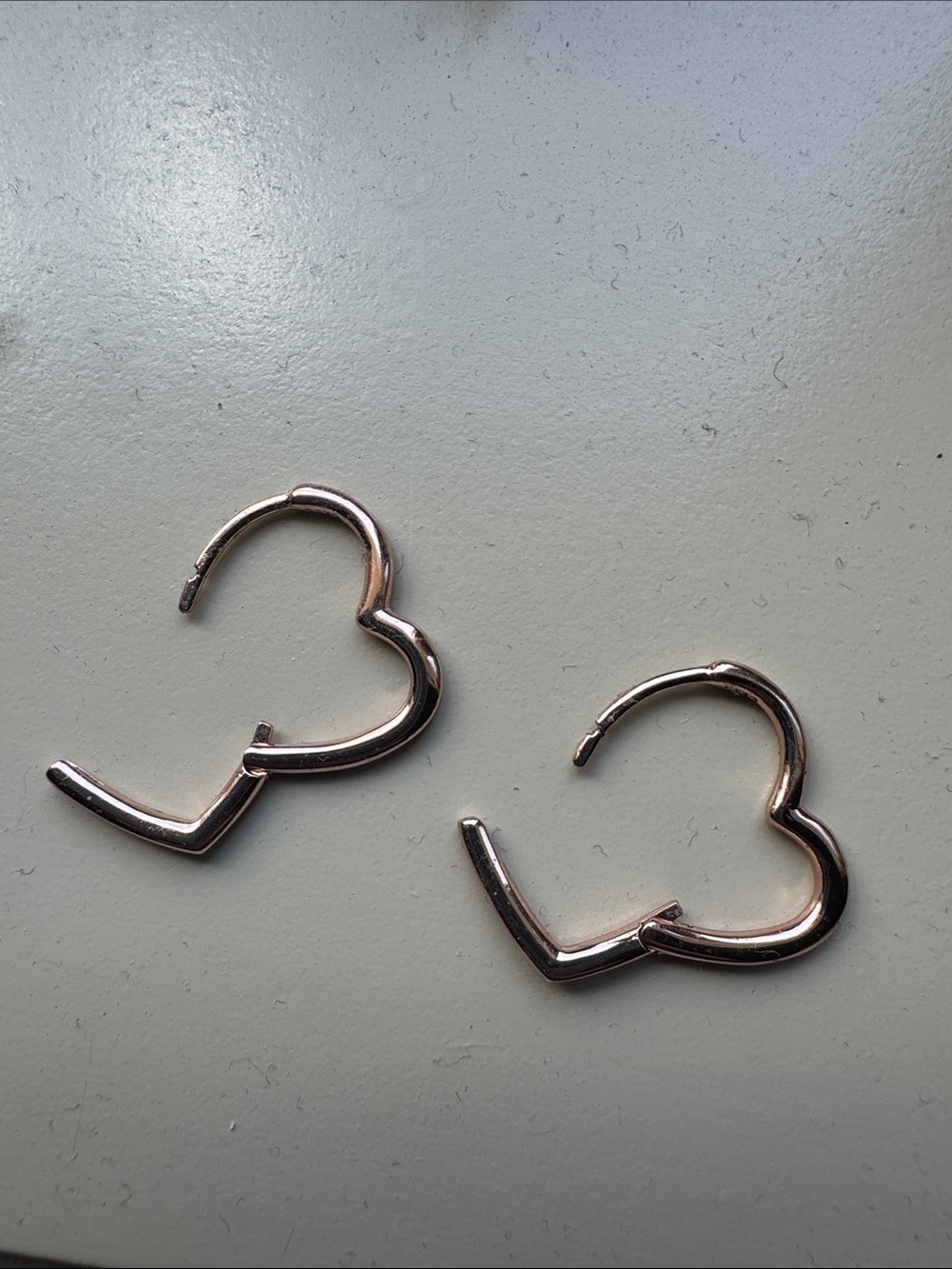 Pandora Rose Gold Asymetrical Heart Hoop Earrings - Women Jewelry - Picture 5 of 8